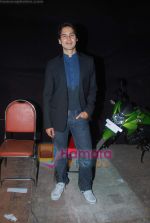 Dino Morea at Overdrive Awards in Taj Land_s End on 4th Jan 2011 (8).JPG